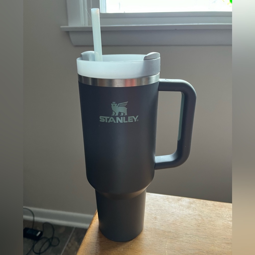 Stanley 40oz Charcoal Tumbler - The Quencher H2.0 Flowstate